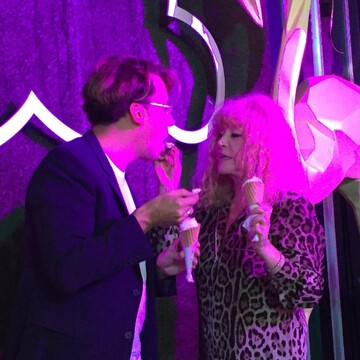 Пугачева после похорон Карцева засветилась на дне рождения подруги