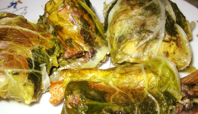 Быстро и вкусно: рецепт рыбы в листьях пекинской капусты