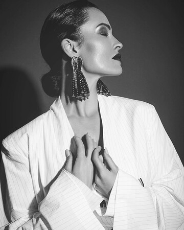 Обольстительная и страстная: Астафьева выпустила провокационное видео