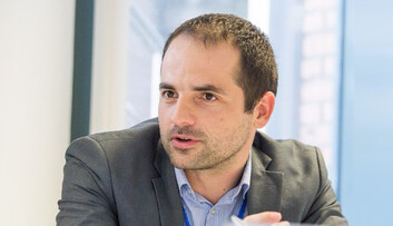 Росію можна примусити до поступок щодо Донбасу за допомогою батога і пряника - західний експерт