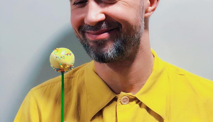 Провоцирует появление улыбки: Бабкин порадовал поклонников новой песней