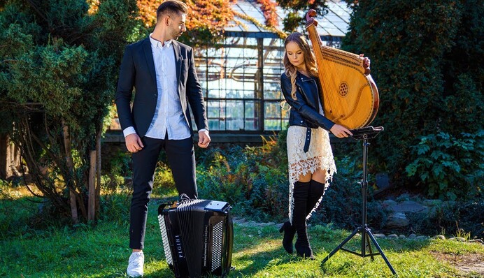 Мурашки по телу: украинские музыканты растрогали сети необычным исполнением знаменитой песни