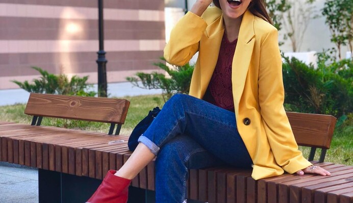 Беременная Тодоренко с женихом побывала на балу в Москве