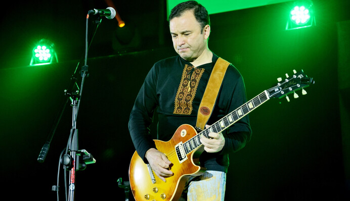 Павлик неожиданно прекратил сбор средств на спасение тяжелобольного сына