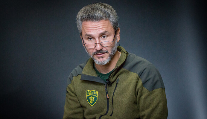 ​Создается впечатление, что для украинских генералов главный враг на Донбассе не Путин - известный волонтер