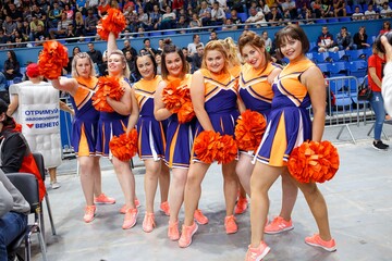 Модель XL: кто покинул проект в 7 выпуске