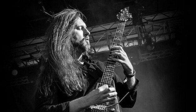 Умер участник группы All That Remains