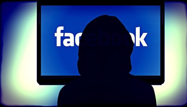 Ученые научились определять депрессию по постам в Facebook