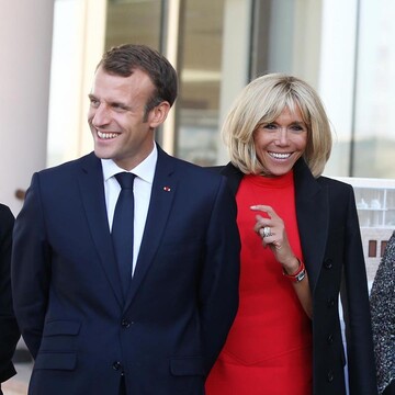 65-летняя первая леди Франции поразила худощавыми руками на приеме