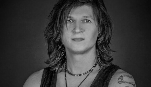 В Киеве похоронили солиста группы 