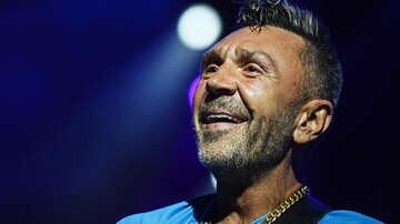 Уже не холостой: Шнуров женился и показал фото избранницы