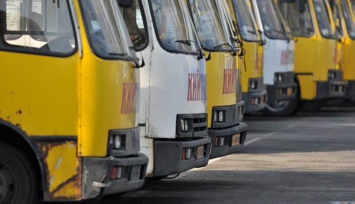 Подорожчання проїзду в маршрутках: хто підіграє перевізникам