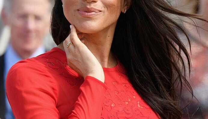 Беременная Меган Маркл забыла снять ценник с платья: появились фото