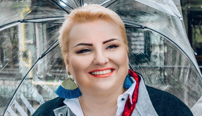 В сети появились эксклюзивные фото и видео с Мариной Поплавской