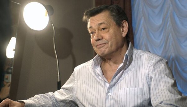 Просил не оплакивать: вдова Караченцова устроила шумные поминки