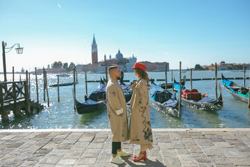 Интимное откровение без спецэффектов: MONATIK презентовал новый клип