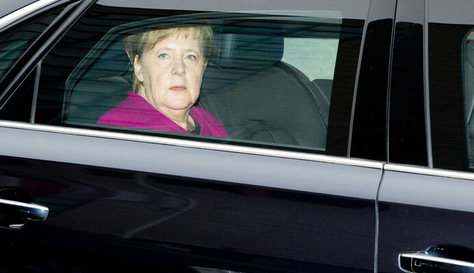 Война за газ и Донбасс: ради чего Меркель прилетает в Украину