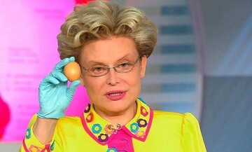 Мужа знаменитой ведущей сбил автобус