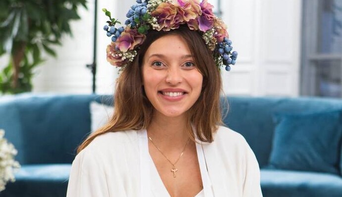 Тодоренко удивила шпагатом на 9 месяце беременности