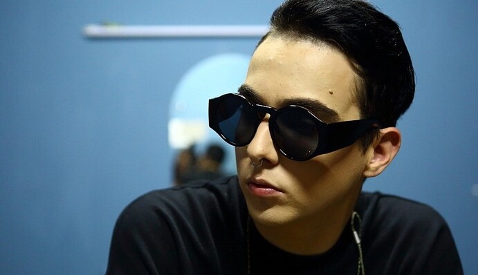 Постоянно текут слезы: MELOVIN рассказал о предательстве близкого человека