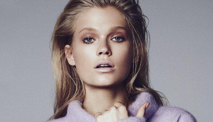 Модель Victoria's Secret родила первенца от миллионера