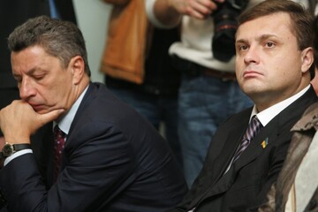 Минус или плюс: что ожидает Оппоблок после изгнания из фракции Бойко и Левочкина