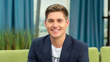 До сих пор стыдно: известный украинский телеведущий рассказал о курьезном случае с Агилерой