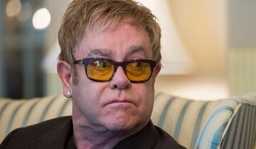 Элтон Джон отменил концерты из-за тяжелой болезни