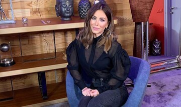 Ани Лорак в наряде со смелым декольте появилась на шоу Урганта