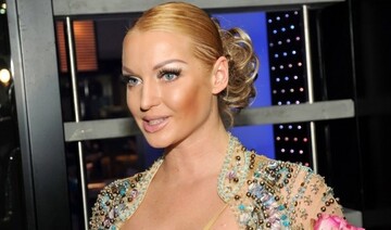 И в цирк ходить не надо: голую Волочкову высмеяли за шпагат на снегу