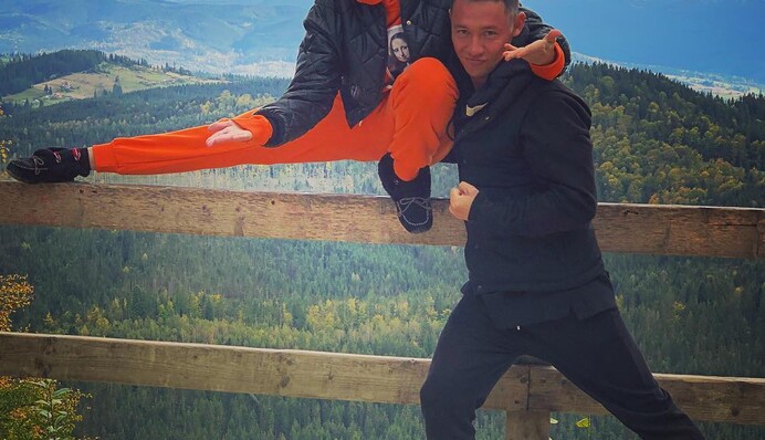 Бойфренду Астафьевой запретили выезд из Украины