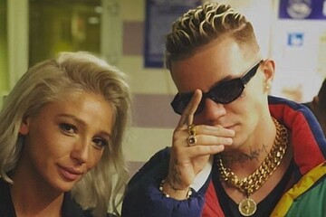 Ведущая шоу 