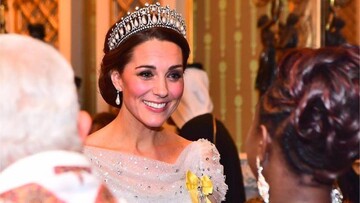 Жена британского принца появилась на приеме в тиаре и серьгах принцессы Дианы