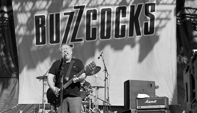 Умер солист известной британской рок-группы