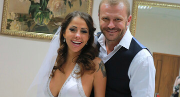 Известная актриса фильмов для взрослых развелась с четвертым мужем