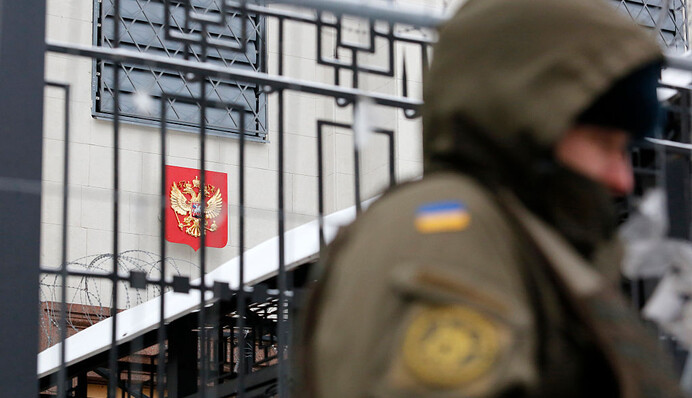 Страшно и опасно: единственный способ, как Украине вернуть захваченных моряков