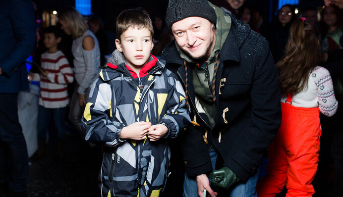 Хлывнюк, Зибров и другие звезды посетили допремьерный показ зимнего 3D-шоу 