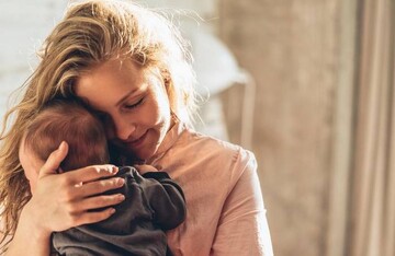 Шоптенко умилила поклонников нежным фото с полугодовалым сыном