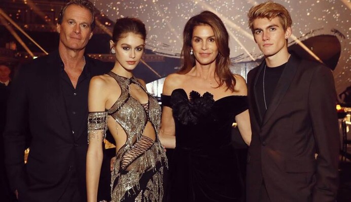 СМИ сообщили о разводе Синди Кроуфорд и Рэнди Гербера после 20 лет брака