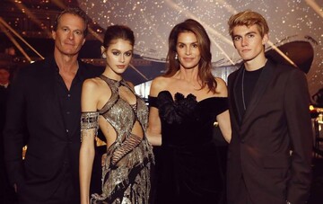 СМИ сообщили о разводе Синди Кроуфорд и Рэнди Гербера после 20 лет брака