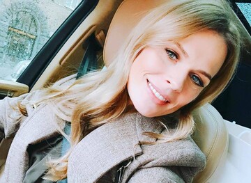 Оля Фреймут в платье за 40 тысяч гривен засветилась с мужем на балу