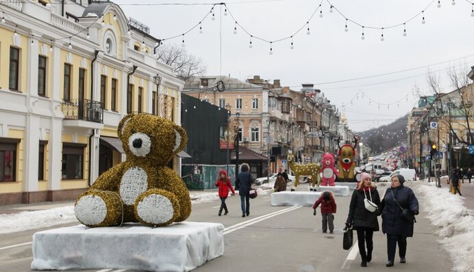 Відлига зі снігом: з якою погодою в Україну прийде католицьке Різдво