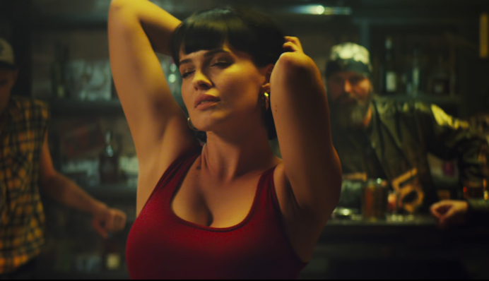 Соблазнительная Астафьева и мачо Зибров: вышел трейлер комедии 