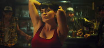 Соблазнительная Астафьева и мачо Зибров: вышел трейлер комедии 