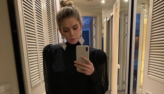 Нужно поправиться: Вера Брежнева на дне рождения сестер-двойняшек удивила худобой