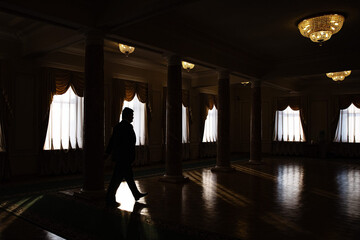 Де були наші держчиновники під час воєнного стану? - генерал