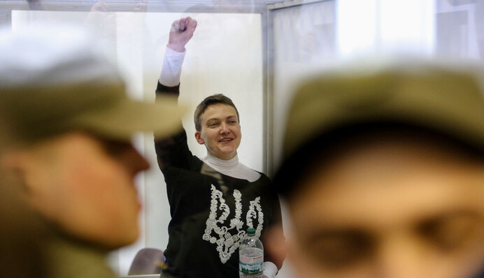 Убийства, герои-террористы и военное положение: топ-10 политических скандалов уходящего года