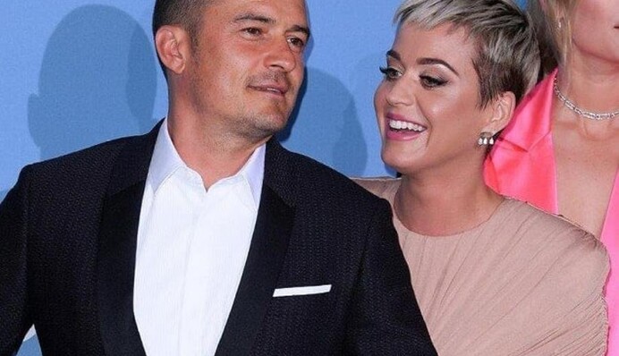 Кэти Перри блеснула фигурой в купальнике на отдыхе с Орландо Блумом