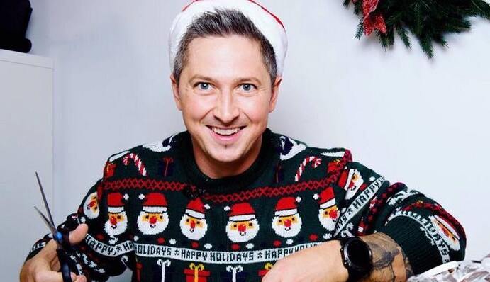 Известный украинский телеведущий повеселил пародией на культовый новогодний фильм