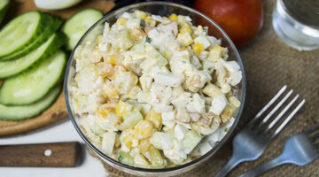 Як приготувати салат Олів'є з куркою: легкий рецепт на Новий рік